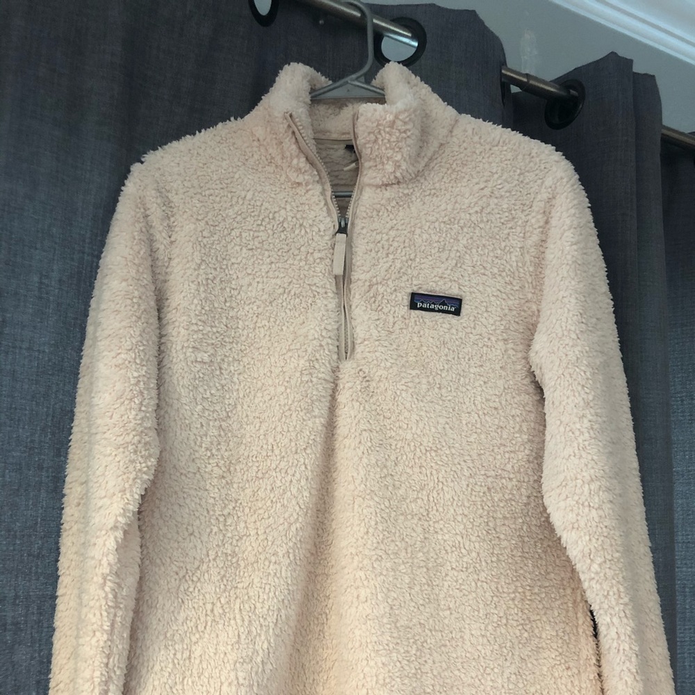 Patagonia quarter zip - Picture 2 of 3